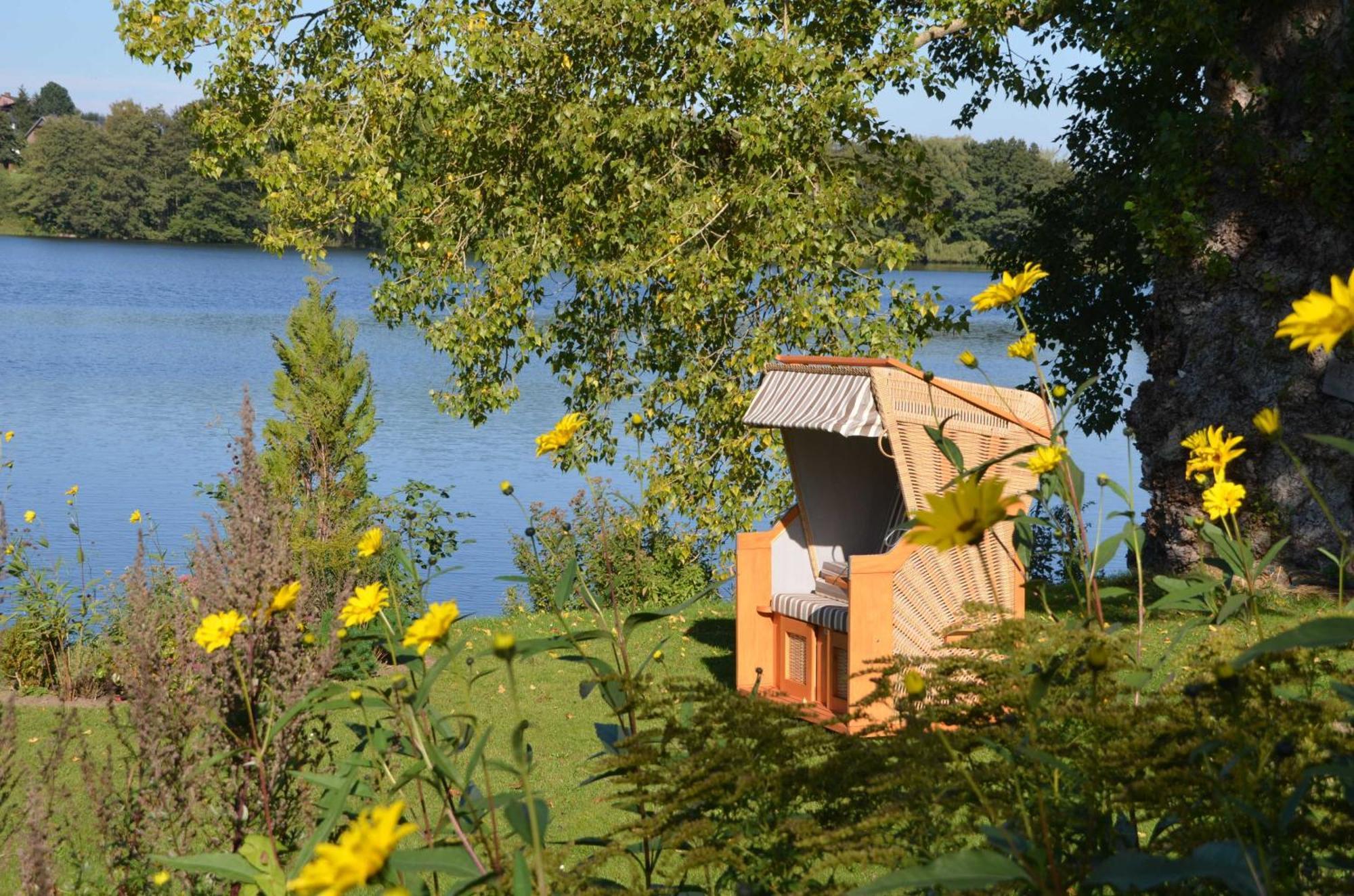Reetdachkate Auf Gestuet Schierensee Grebin Exterior foto